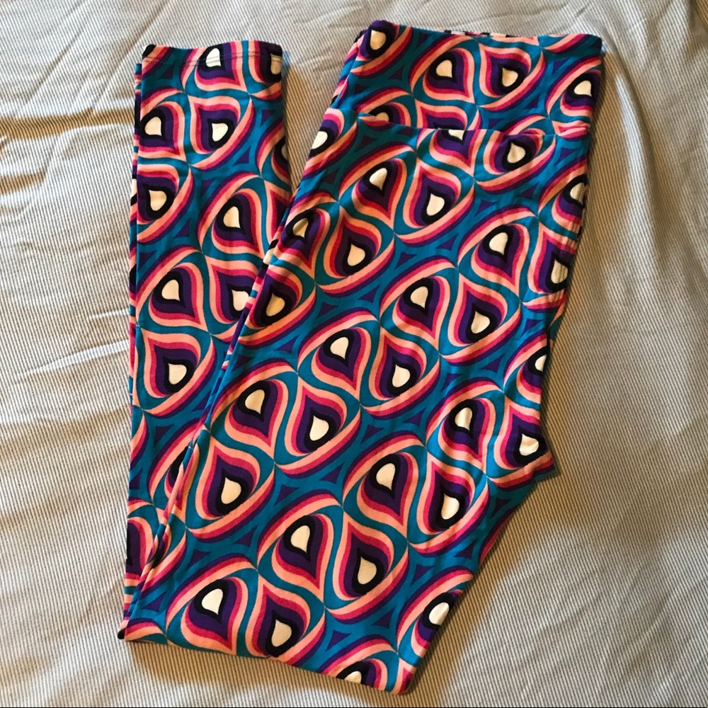 ⭐️ LulaRoe TC leggings ⭐️